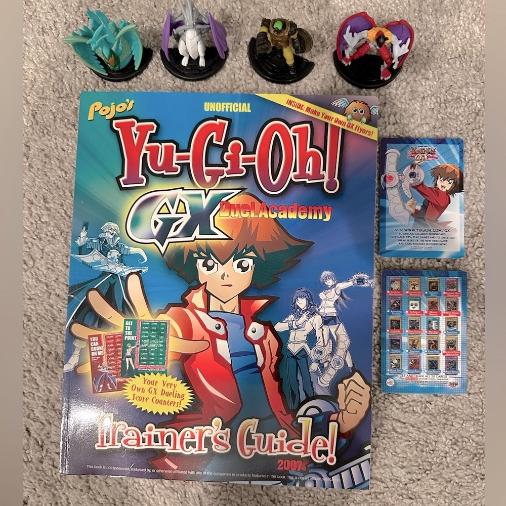 VTG ‘2007 Triumph Yu-Gi-Oh! GX Trainer's Guide magazine w/Four Small Figure Toy!